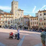 Hébergement de vacances Stunning In With Kitchen Arezzo