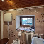 Stunning In With Kitchen Hébergement de vacances