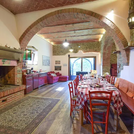 Stunning In With Kitchen Hébergement de vacances *