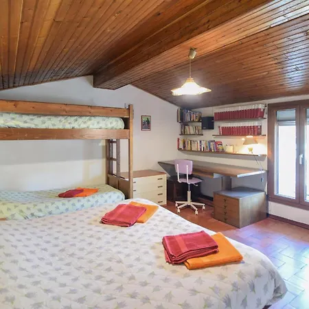 Stunning In With Kitchen Hébergement de vacances *
