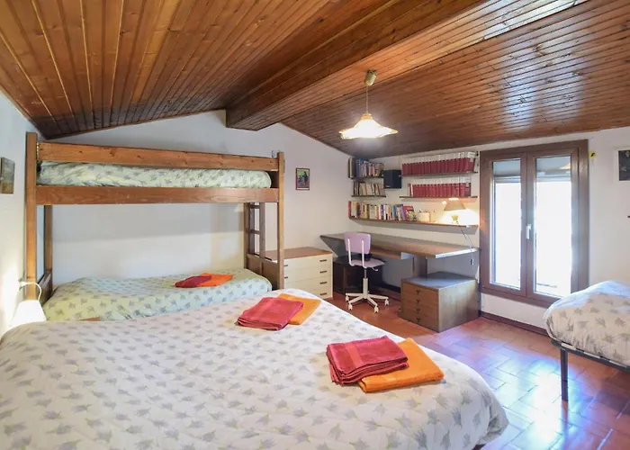 Stunning In With Kitchen Сasa de vacaciones *