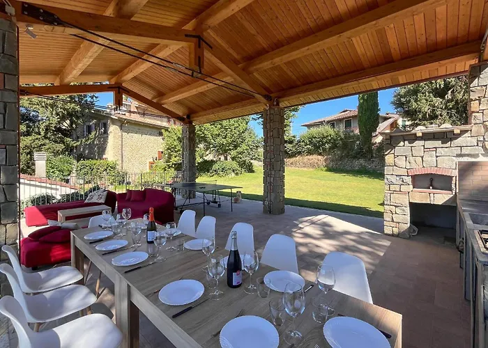 Stunning In With Kitchen * Arezzo